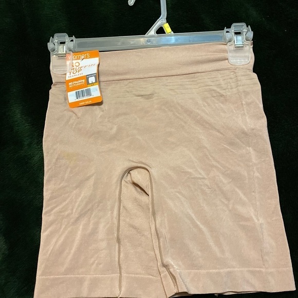 No muffins silk Tan Women’s Short intimate Size Small New With Tag - Picture 6 of 6